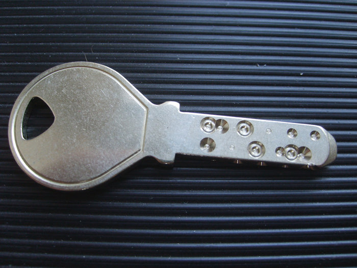 Sicherheitsschlüssel ▷ Rechtschreibung, Bedeutung, Definition, Herkunft