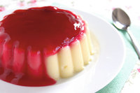 Dessert - Beispiel für ein Dessert: Pudding mit Kirschsoße