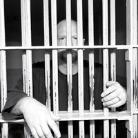 Häftling - Häftling hinter Gittern