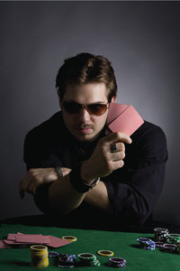 Pokergesicht - Mann mit Pokerface