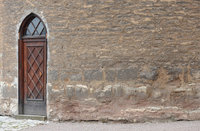 Seiteneingang - Seiteneingang eines mittelalterlichen Gebäudes